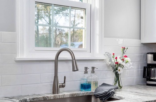 Aiken Cottage | Blue Door Cottage: Downtown charm & convenience, dog-friendly large fenced yard