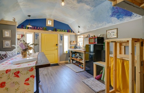 Rising Fawn Apartment | 'Blue Dream' Cabin in Rising Fawn w/Fire Pit!