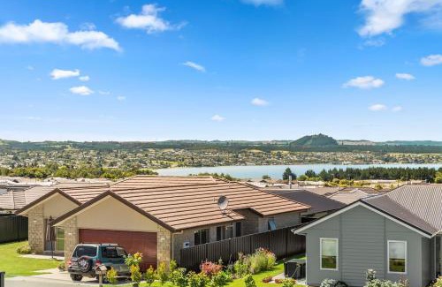 Nukuhau Apartment | Blue Dun Views - Taupo