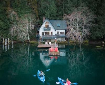 Port Angeles House | Blue Haven Iconic Lakefront 4 Season Retreat