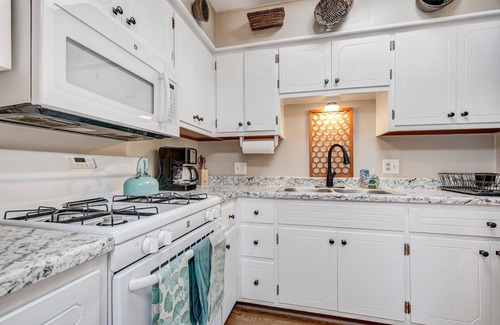 Colorado Springs House | Blue Haven - Pet Friendly Home near the Broadmoor!