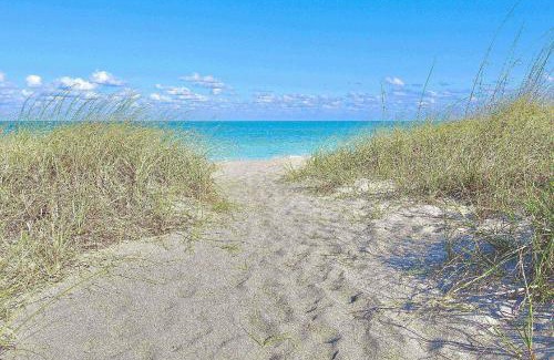 Port Saint Lucie House | Blue Haven Villa 3 Bedroom 2 Bathroom Home