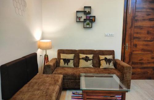 Tapovan Apartment | Blue Heart Home 1 BHK - Spacious Flat in Tapovan