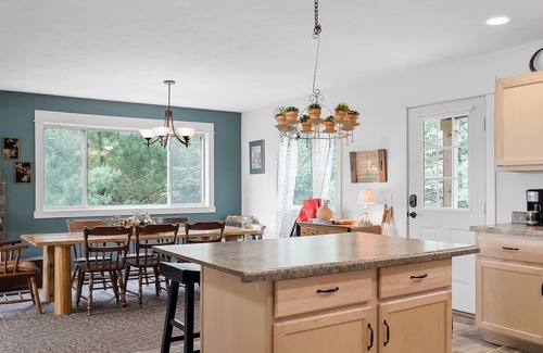 Shelby House | Blue Heron | 6 Bed, 2 Bath