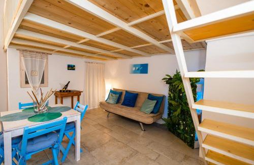 Parabita House | Blue Hole
