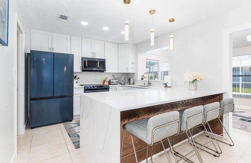 Harbor Heights House | Blue House at the Beach