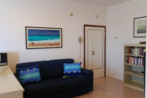 Marina di Castagneto Carducci Apartment | Blue Home