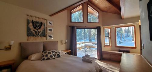 Ponderosa House | Blue Jay's Nest Sequoia Cabin in Ponderosa, CA
