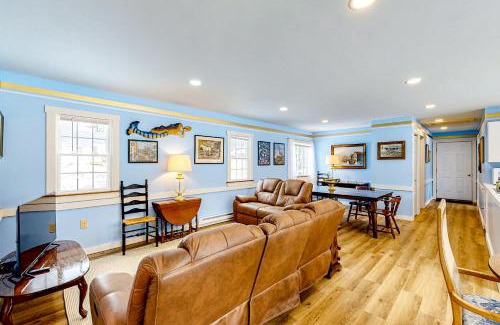 Boothbay Harbor House | Blue Lagoon Escape Unit-B