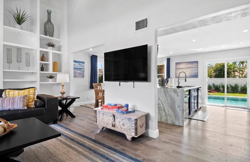 Florida North Atlantic Coast House | "Blue Lagoon" Waterfront, Heated Salt Pool