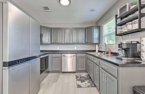 Pass Christian House | Blue Lake Getaway Pass Christian 3 blocks from beach!