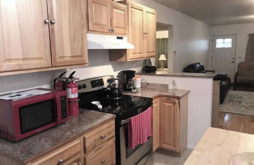 Port Angeles House | Blue Moon Cottage : 30 days or longer. N0 pets