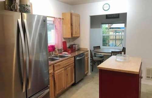 Port Angeles House | Blue Moon Cottage : 30 days or longer. N0 pets