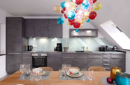 Laboe Apartment | Blue Ocean maisonette ART apartment - Arrive and feel good