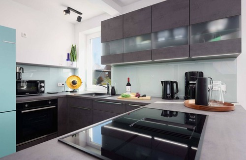 Laboe Apartment | Blue Ocean maisonette ART apartment - Arrive and feel good