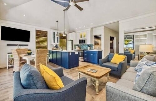 Poipu Condo | BLUE OCEAN VIEW 172 BRAND NEW LUXURIOUS OCEAN VIEW CONDO W/A/C TREAT YOURSELF!