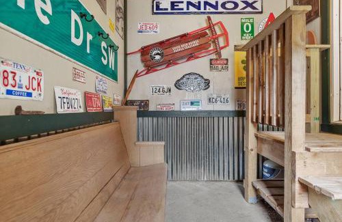 Lead House | Blue Pine Retreat