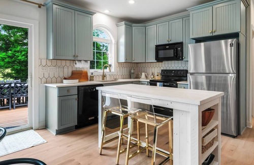 Afton House | Blue Ridge Beau, Lost In The View