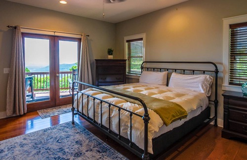 West Jefferson House | Blue Ridge Home with Incredible Views
