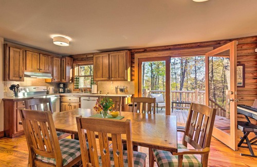 Travelers Rest Cabin | Blue Ridge Mtn Cabin Near Hiking & Biking Trails!