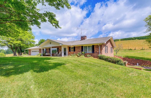 Laurel Springs House | Blue Ridge Mtn Views: Ranch-Style Home in Sparta!