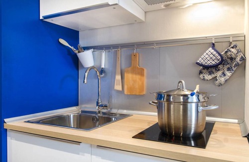 Vigentino Apartment | Blue romantic cozy studio in Milan city