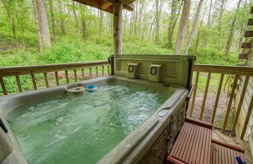 Logan House | Blue Rose Cabins - Oleander Cabin