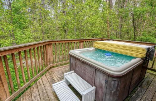 Logan House | Blue Rose Cabins - Overlook Cabin