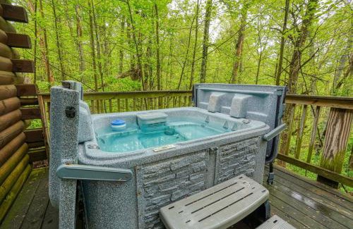 Logan House | Blue Rose Cabins - Wildwoods Cabin