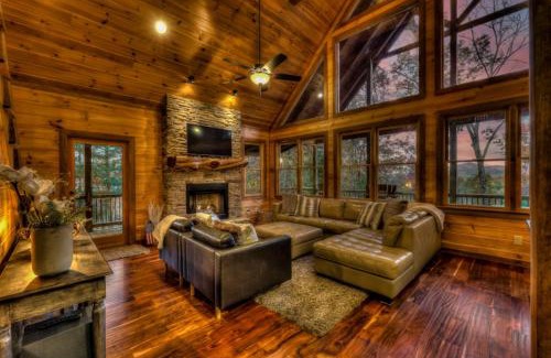 Cherry Log House | Blue's Ridge
