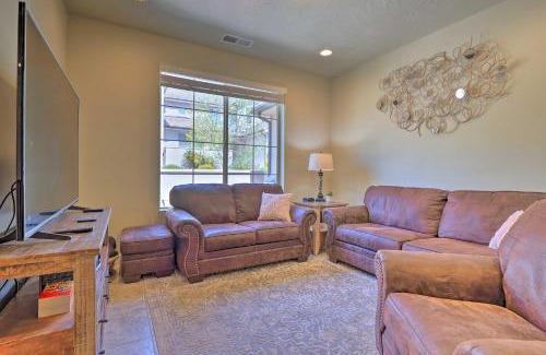 Sienna Hills House | Blue Sky Get-a-Way Townhome with Patio, Grill