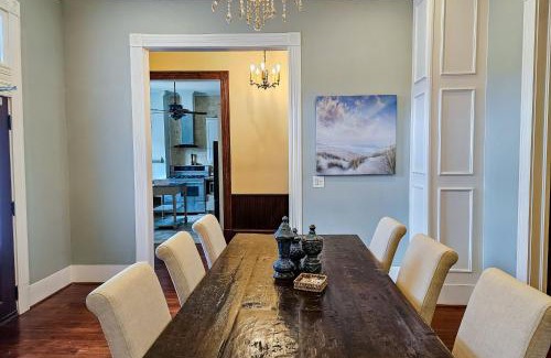Galveston House | Blue Sky Getaway