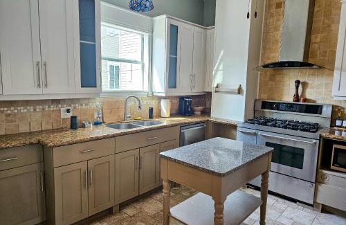 Galveston House | Blue Sky Getaway