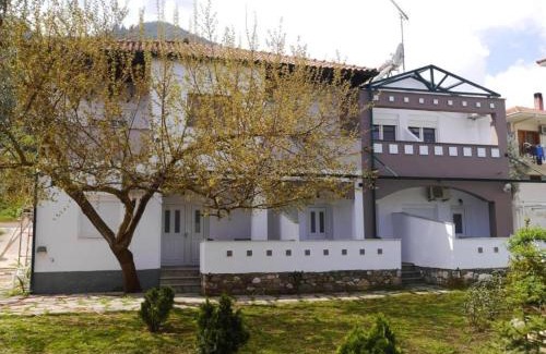 Chrisi Akti House | Blue Sky Villas