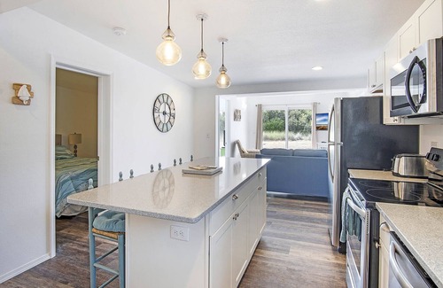 Ocean Shores Condo | Blue Skys Await Here at Pacific Surf Condos!