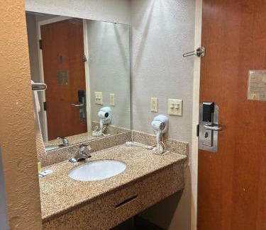 Arcadia Hotel | Blue Star Inn