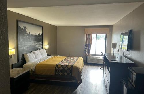 Arcadia Hotel | Blue Star Inn