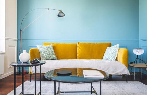 Laon Sud Apartment | Blue Velvet Reims