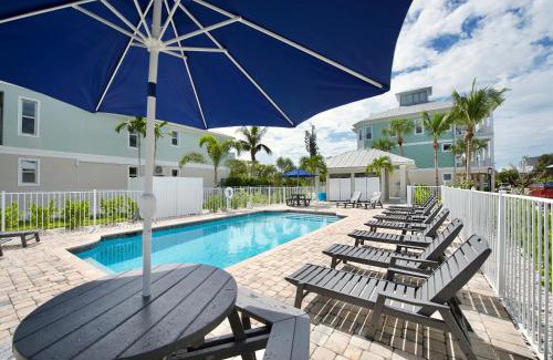 Fort Myers Beach House | Blue View by Sun Palace Vacations