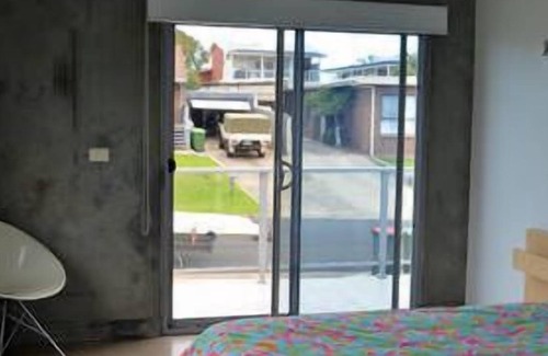 Lake Tyers Beach House | Blue View - Modern, open plan, relax in style
