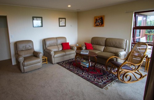 Pohara House | Blue Views - Pohara Holiday Home
