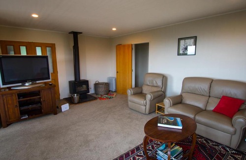 Pohara House | Blue Views - Pohara Holiday Home
