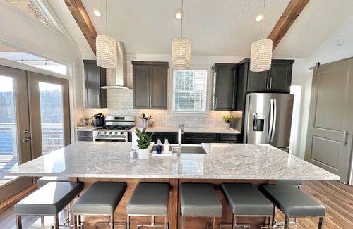 Cedar Bluff House | "Blue w/a View"" - Brand new luxury home with hot tub, fire pit, kayaks, & FUN!