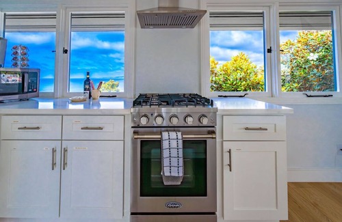 Village of La Jolla Condo | Blue Water View Condo in Prime Coastal Locale