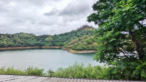 Butawatta Hotel | Blue Waters Edge - Kandy