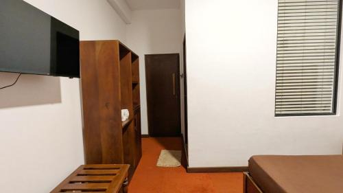 Butawatta Hotel | Blue Waters Edge - Kandy