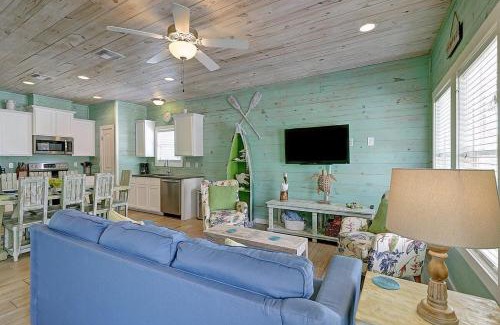 Port Aransas House | Blue Wave at Station Place