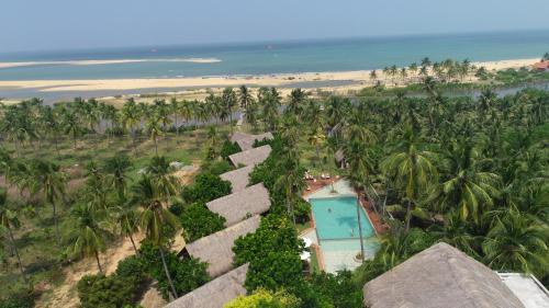 Kandakuliya Resort | Blue Whale Resort & Kite Surfing