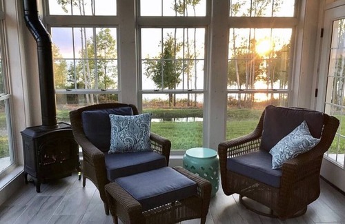 Egg Harbor House | Bluebell Cottage: Luxury Waterfront Home with Private Pier