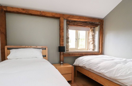 Preston Cottage | BLUEBELLS BARN, family friendly, luxury holiday cottage in Chipping